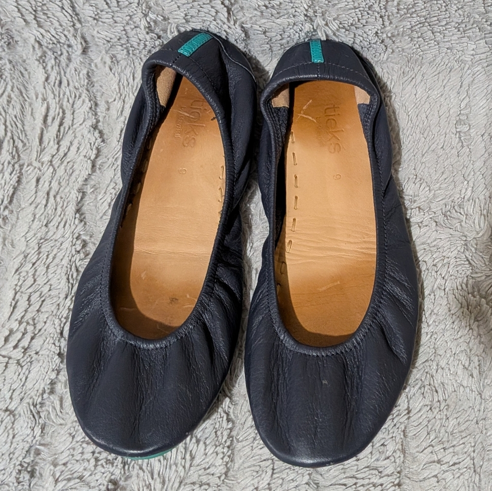 Tieks Women's Blue Leather Ballet Flat with Teal Accents Size 9